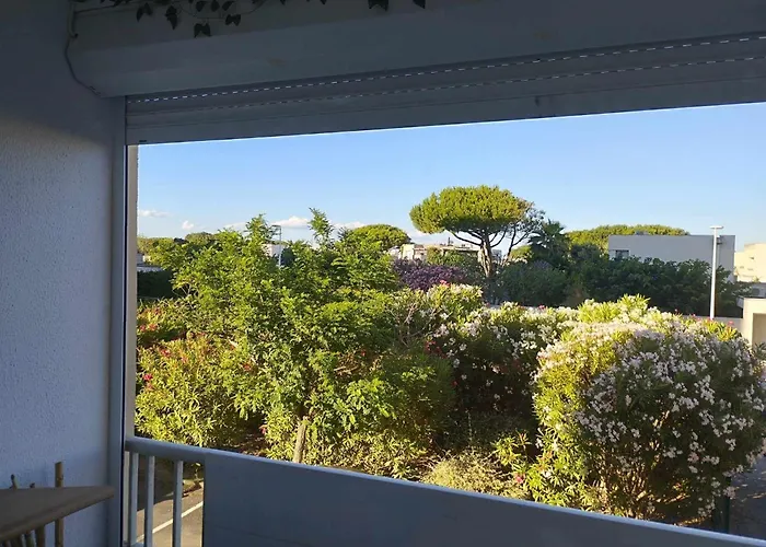 A 2mn A Pieds Apartment